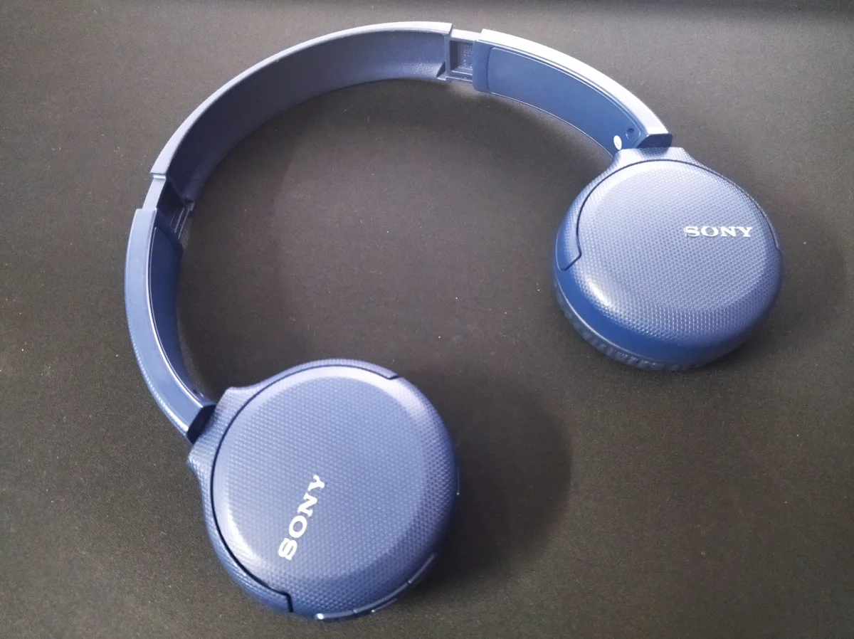 Blue Sony WH-CH510 L headphones